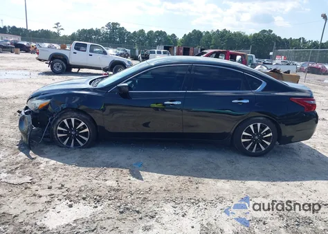 2018 Nissan Altima 2.5 Sv z USA, uszkodzony, nr VIN 1N4AL3AP5JC267228